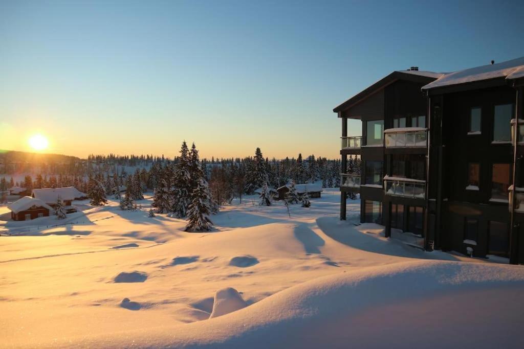 Leilighet Med Panoramautsikt Sjusjoen Innendors Parkering Exteriör bild